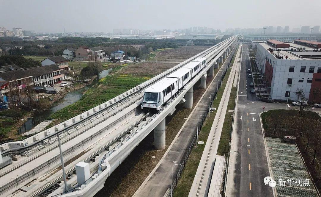 迈向2025年，正版资料免费大全的解答、解释与落实策略