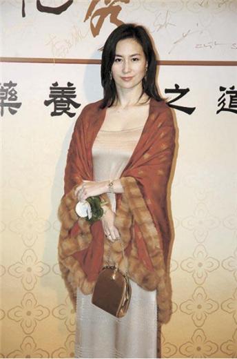解析、解释与落实，新澳门与香港的未来展望—2025天天精准免费大全